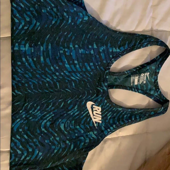 Nike Tank - Picture 2 of 2